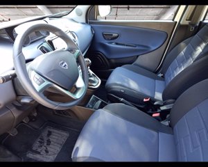 LANCIA Ypsilon 1.0 firefly hybrid Platino s&s 70cv 10