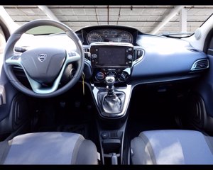 LANCIA Ypsilon 1.0 firefly hybrid Platino s&s 70cv 12