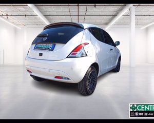 LANCIA Ypsilon 1.0 firefly hybrid Platino s&s 70cv 6