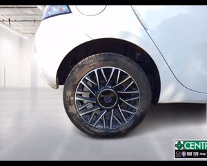LANCIA Ypsilon 1.0 firefly hybrid Platino s&s 70cv 8