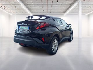 TOYOTA C-HR 1.8h Business e-cvt 6
