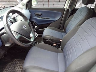 LANCIA Ypsilon 1.0 firefly hybrid Platino s&s 70cv 9