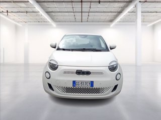 FIAT 500e Cabrio 42 kWh Passion 1