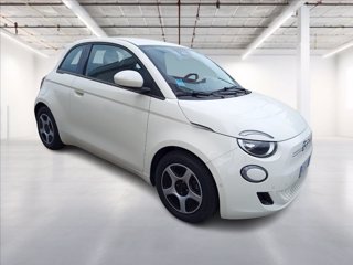 FIAT 500e Cabrio 42 kWh Passion 7