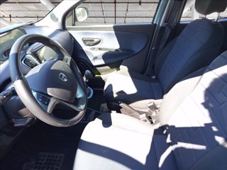 LANCIA Ypsilon 1.0 firefly hybrid Platino s&s 70cv 9