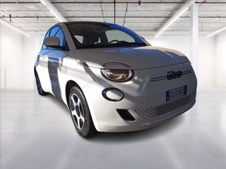 FIAT 500e 42 kWh Passion