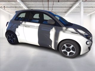 FIAT 500e 42 kWh Passion 7